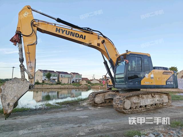 现代R215VS挖掘机