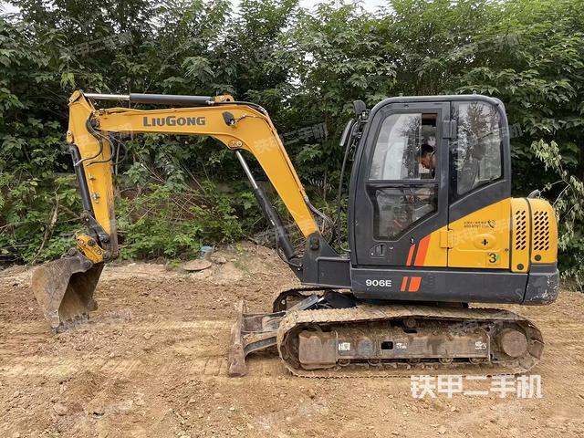 柳工CLG906F挖掘机