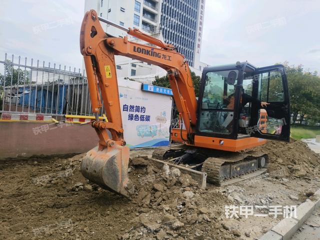 龙工LG6060挖掘机