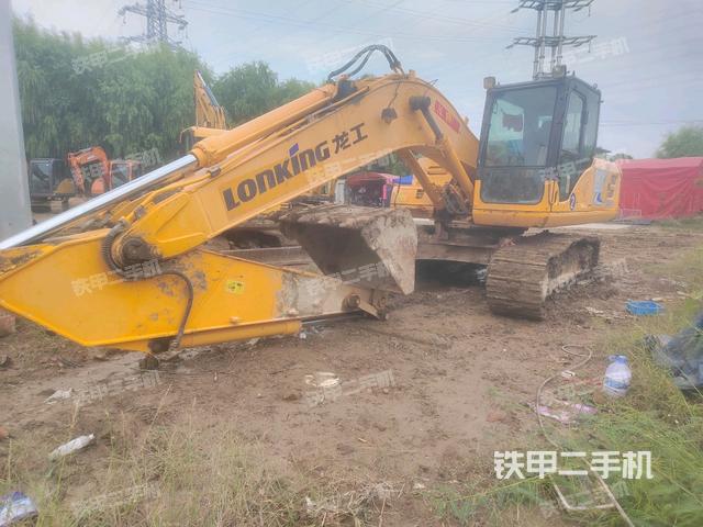龙工LG6225E挖掘机