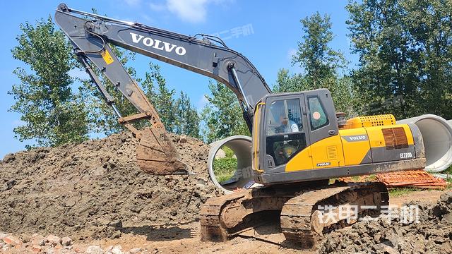 雷沃重工FR210-7挖掘机