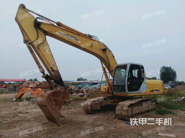 住友SH200A3挖掘机