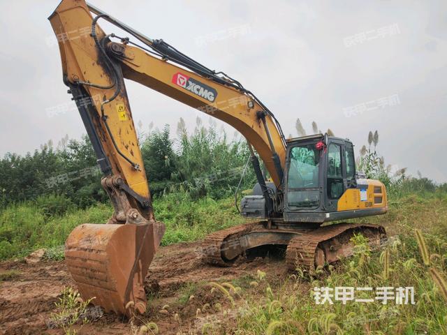 徐工XE215DA挖掘机