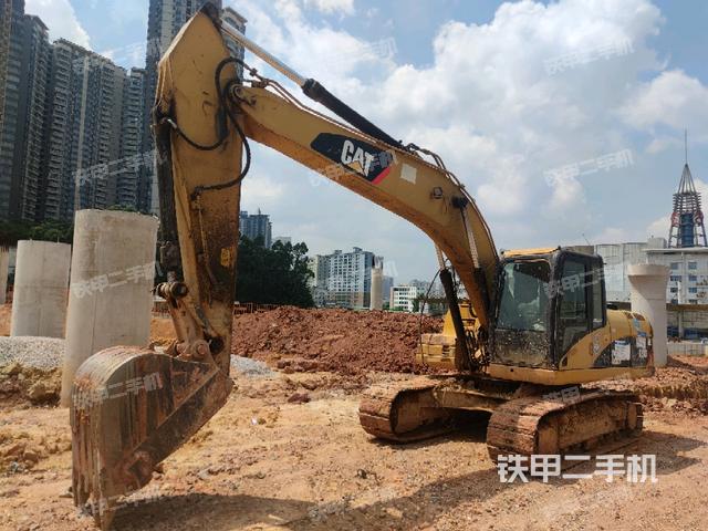 卡特彼勒320D液压挖掘机