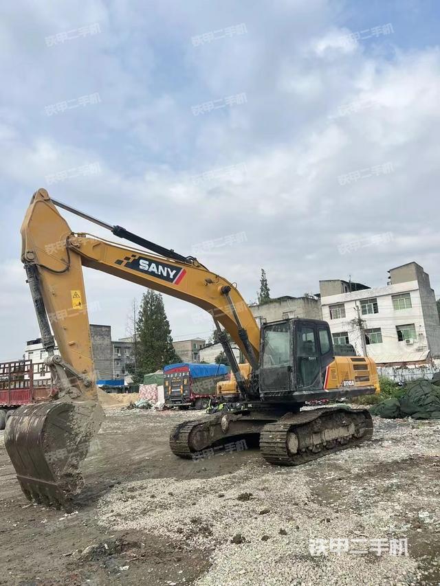 三一重工SY245H挖掘机
