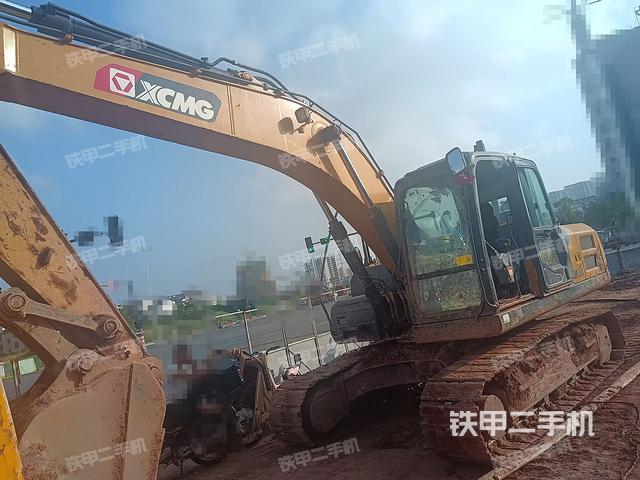 徐工XE200DA挖掘机