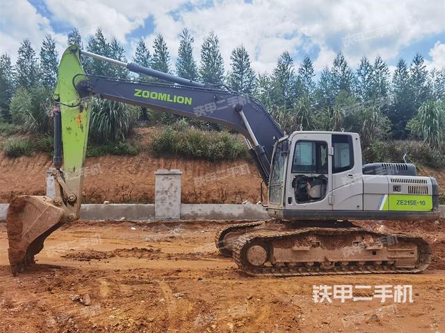 中联重科ZE215E-10挖掘机