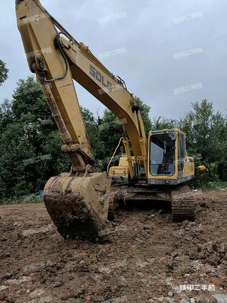安徽-六安市二手山东临工LG6225E挖掘机实拍照片