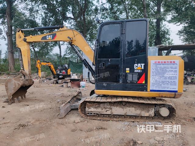 卡特彼勒306E2小型液压挖掘机