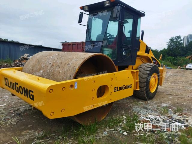 柳工CLG622压路机