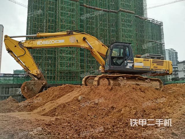 神钢SK460-8挖掘机