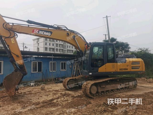 徐工XE200DA挖掘机