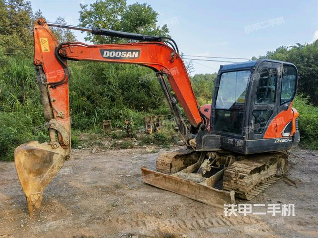 斗山DX60-9C挖掘机