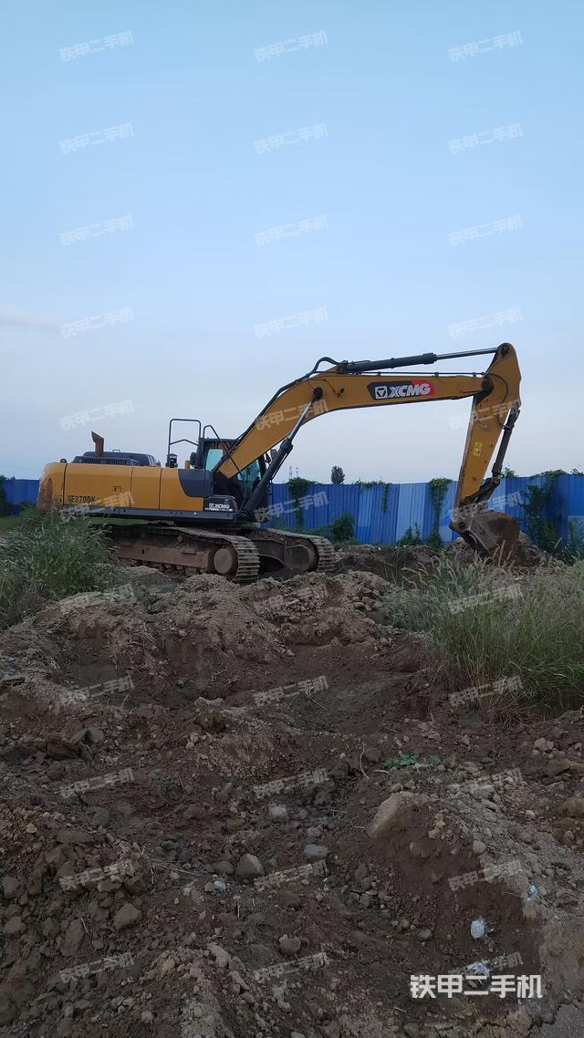 徐工XE370DK挖掘机