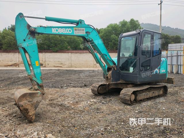 神钢SK60-10挖掘机