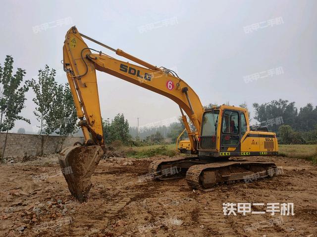 山东临工LG6210E挖掘机