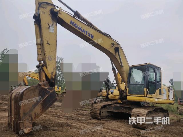 小松PC200-8挖掘机
