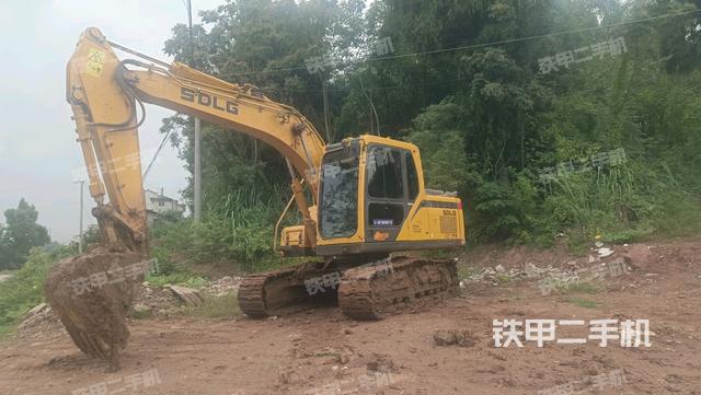 山东临工E6135F挖掘机