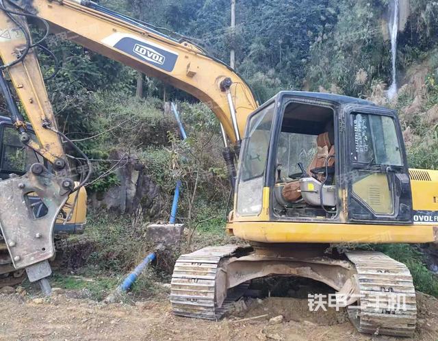 雷沃重工FR150LC-7挖掘机