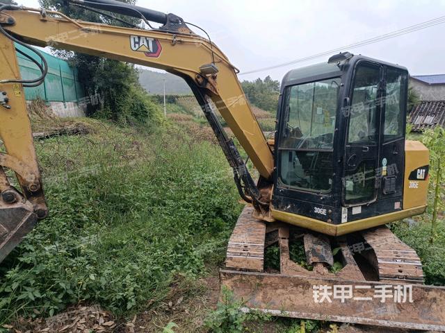 卡特彼勒CAT®305.5E2 小型液压挖掘机