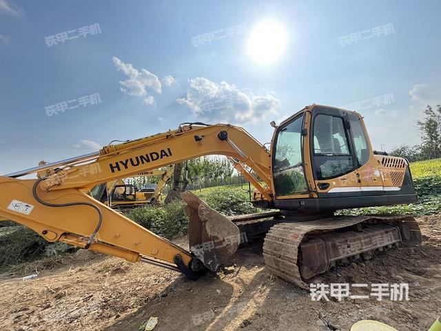 现代R150LC-9挖掘机