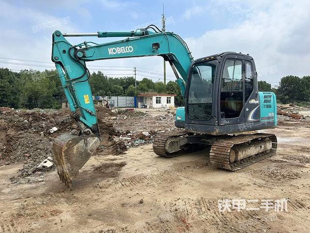 神钢SK75-8挖掘机