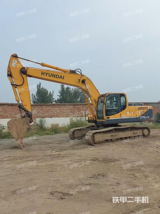 现代R275LC-9T挖掘机