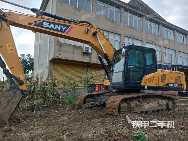 三一重工SY200C挖掘机