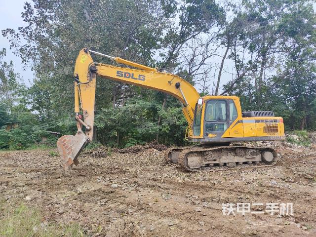 山东临工E6210F挖掘机