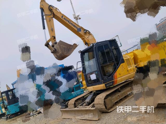 柳工CLG9075E挖掘机