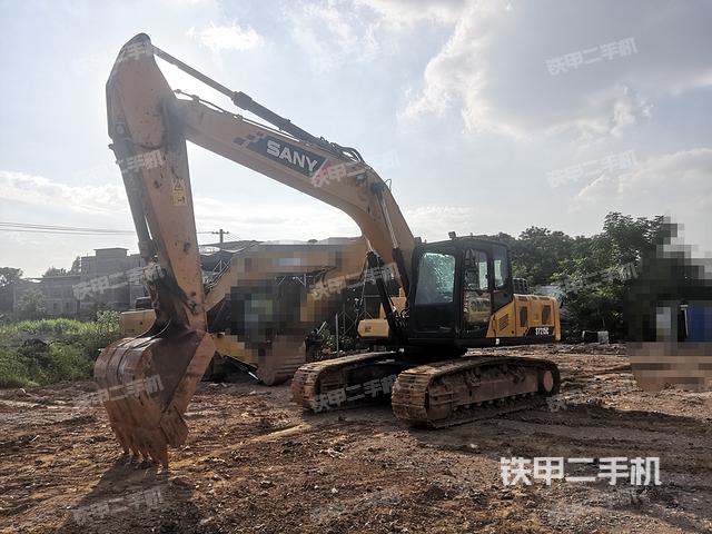 三一重工SY215C挖掘机