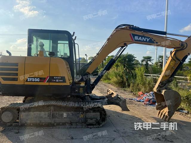 三一重工SY55C挖掘机