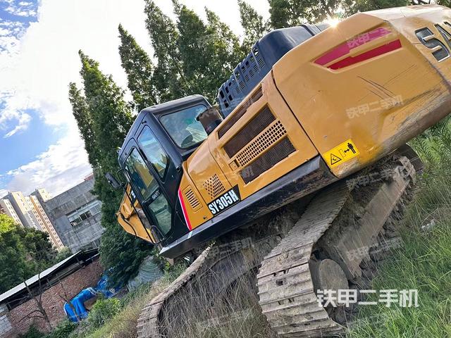 三一重工SY245H挖掘机