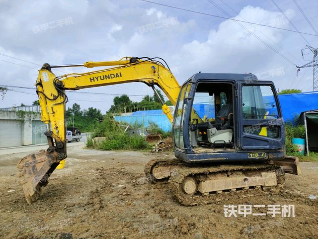 现代R80-7挖掘机