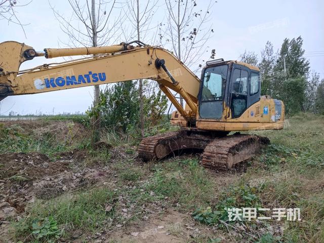 小松PC200-7挖掘机