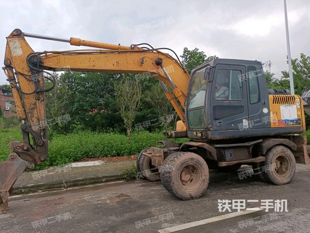 现代R150W-7挖掘机