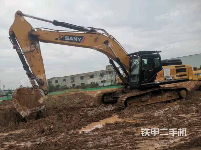 三一重工SY375H挖掘机