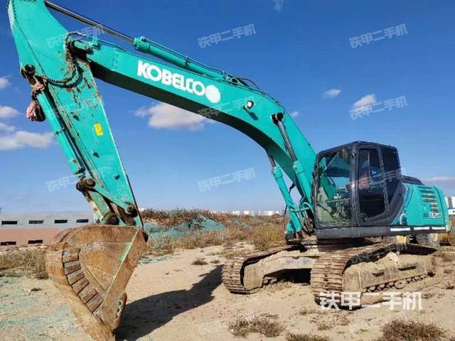 神钢SK250-10挖掘机