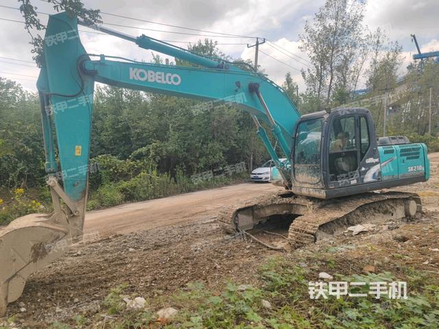 神钢SK210LC-8挖掘机