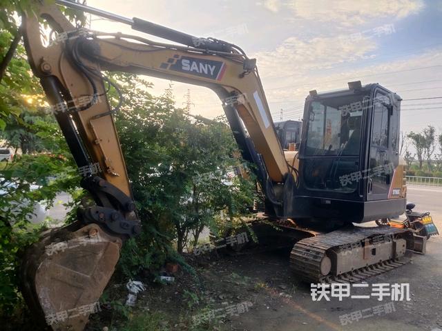 三一重工SY60C挖掘机