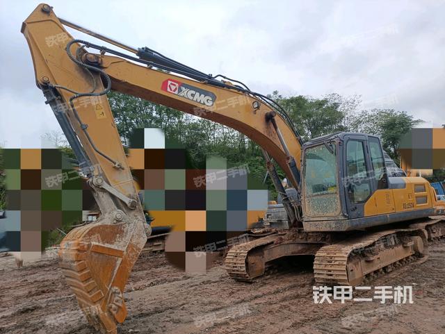 徐工XE200DA挖掘机
