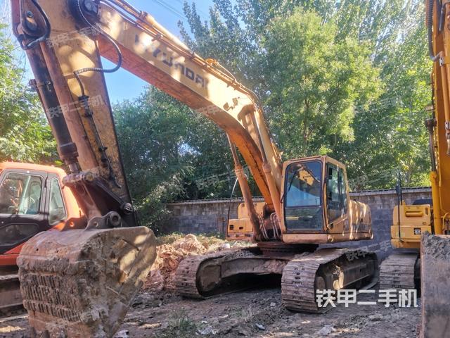 现代R305LC-7挖掘机