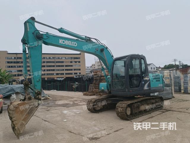 神钢SK130-8挖掘机