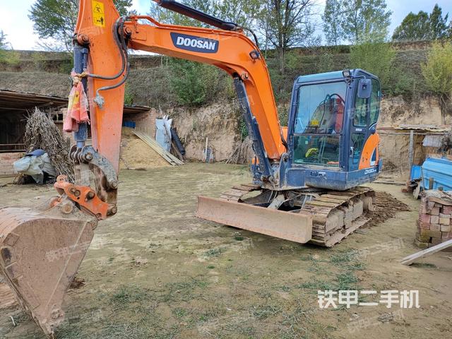 斗山DX60E-9CN挖掘机