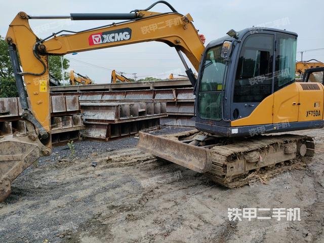 徐工XE75DA挖掘机