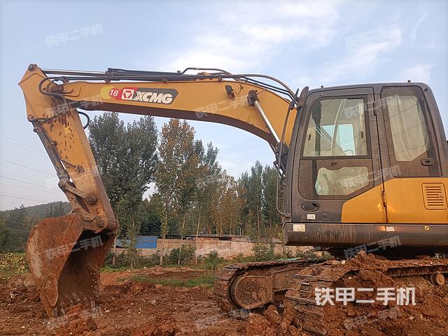 徐工XE200DA挖掘机