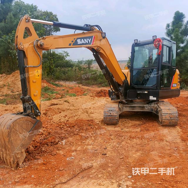 三一重工SY55C挖掘机