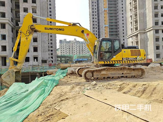 住友SH260LC-6挖掘机