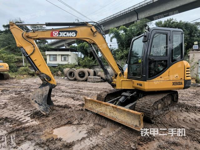 徐工XE55DA挖掘机