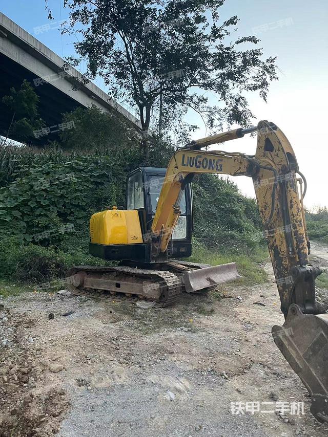 柳工CLG906C挖掘机
